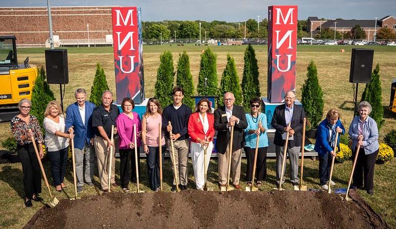 Lead donors shovels in h和, break ground on the Copel和 Athletic Complex